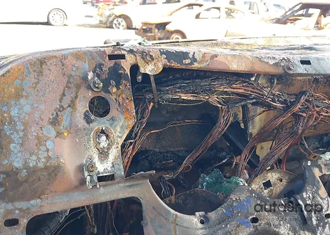 1990 Dodge Ram Wagon B350 Bus z USA, uszkodzony, nr VIN 2B5WB35Z7LK764730